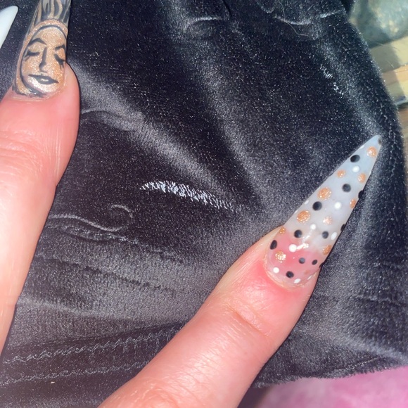 Juicy Couture Pink and Black pj shorts - Picture 4 of 4